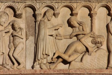Modena, katedral, wiligelmo heykeller ve bas Rölyef