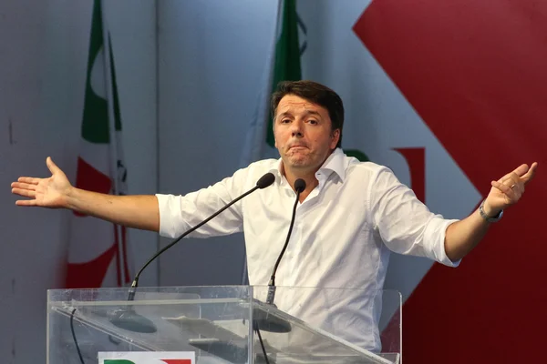 Modena, Itálie, září, 2016: Matteo Renzi, státní politicko-Konvent konference demokratické strany — Stock fotografie