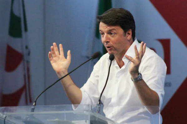 MODENA, Itália, SETEMBRO, 2016: Matteo Renzi, conferência política pública Convenção do Partido Democrata — Fotografia de Stock