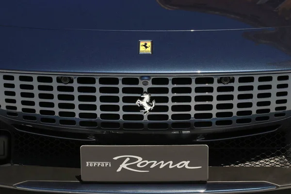 Modena Itálie Červenec 2021 Ferrari Roma Sportovní Auto Detail Motor — Stock fotografie