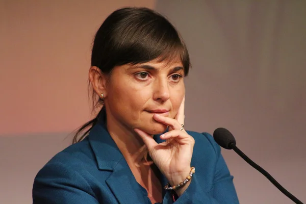 モデナ - 2015 年 9 月 22 日: デボラ Serracchiani、政治会議 — ストック写真