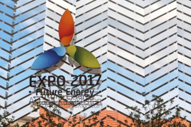 Milan, - 19 Eylül 2015: Kazakistan Pavyonu, Expo 2015 dünya sergisi.