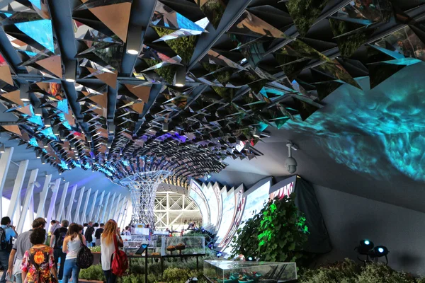 MILÃO, - 19 de setembro de 2015: pavilhão do Irã, exposição mundial Expo 2015 . — Fotografia de Stock