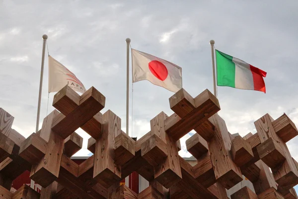 MILANO, - 19 SETTEMBRE 2015: Padiglione Giappone, esposizione mondiale Expo 2015 . — Foto Stock