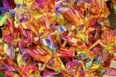 Yanardöner metalik fırıldak oyuncak yel değirmeni