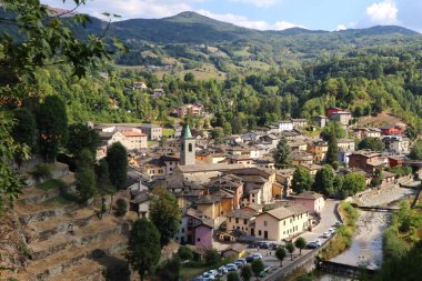 Fiumalbo, Emilia Romagna, İtalya, Modena ilinin Apeninlerine bağlı turistik bir yer, manzara