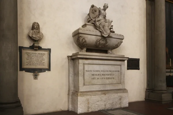 FLORENCE, ITALY - NOVEMBER, 2015: Tomb of Niccolo Macchiavelli, Santa Croce Cathedral — Stock fotografie