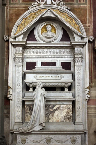 FLORENCE, ITALY - NOVEMBER, 2015: Tomb of Gioacchino Rossini, Santa Croce cathedral — 图库照片