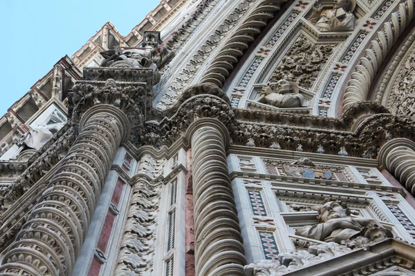 フィレンツェ, イタリア - 2015 年 11 月: 大聖堂サンタ・マリア ・ イン ・ フィオーレ大聖堂、世界遺産、詳細 — ストック写真