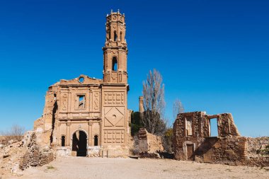 İspanya 'nın Belchite şehrinin kalıntıları.