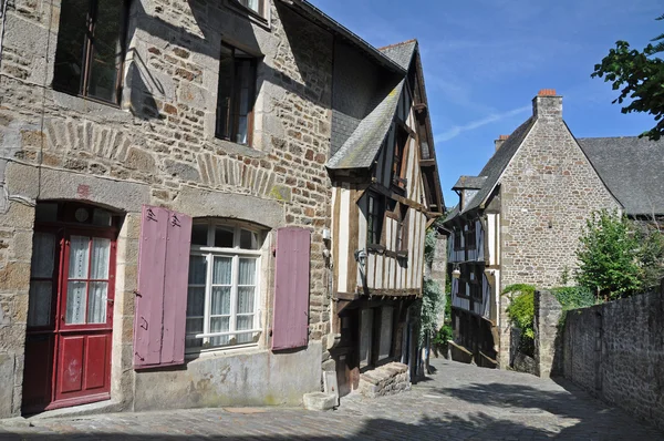 Rua medieval em Dinan — Fotografia de Stock