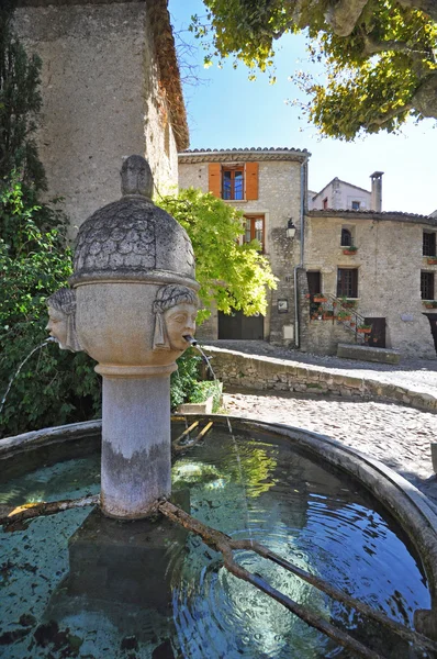Place du Vieux-Marche, Vaison-La-Romaine, Vancluse, v Provence, — Stock fotografie