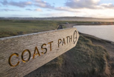 Coast path sign clipart