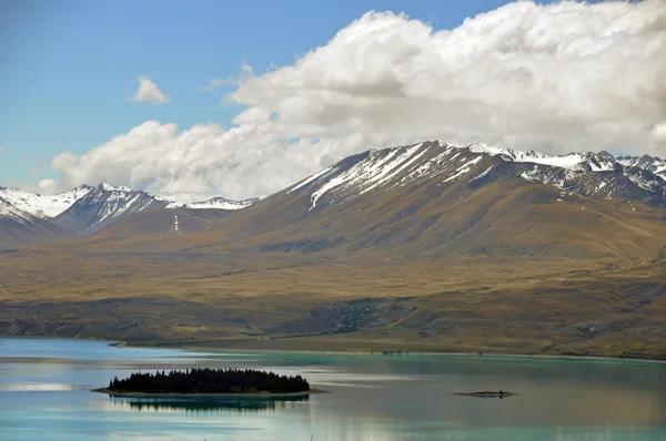 Isola di Motuariki sul lago Tepako Nuova Zelanda — Foto Stock