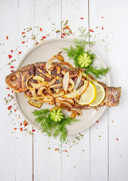 Fried carp — Stock Photo, Image