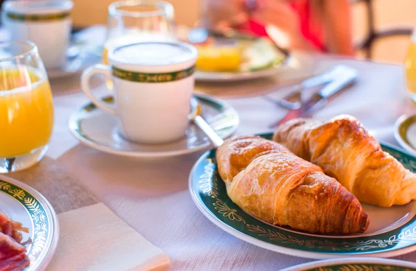 Healthy breakfast on the table closeup in restaraunt resort — Stock Photo, Image