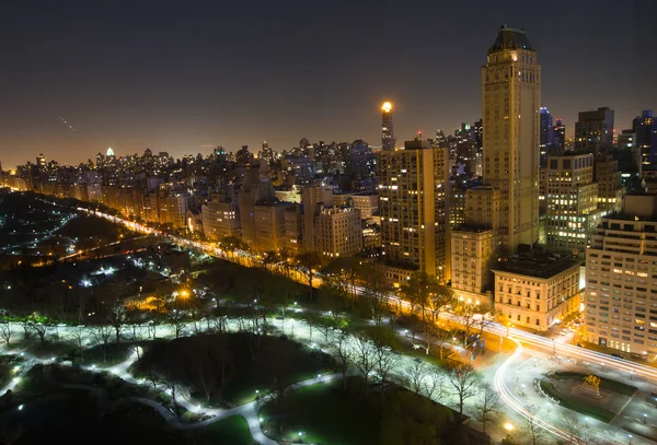 Karanlık gece New York City Central Park panorama havadan görünümü — Stok fotoğraf