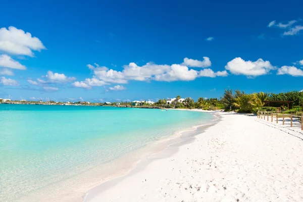 Paesaggio sull'isola tropicale dei Caraibi — Foto Stock