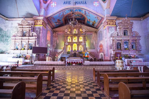 Beautiful Catholic Church in an exotic country indoor — Stock Photo, Image
