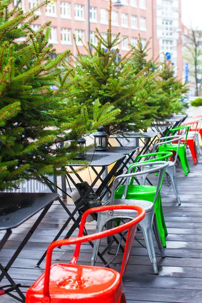 Café al aire libre en la ciudad europea en Navidad — Foto de Stock