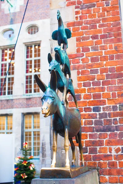 La estatua de la ciudad Músicos de Bremen, Alemania — Foto de Stock