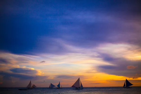 Sailing boats in beautiful sunset — Stock Photo, Image