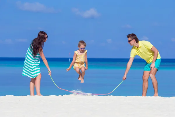 Family beach vacation — Stock Photo, Image
