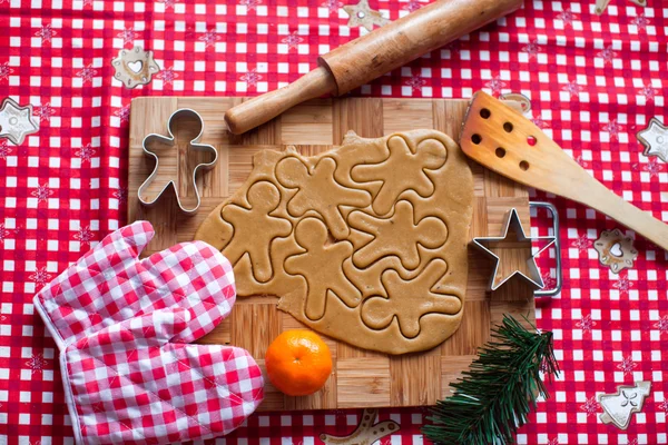 Biscoitos de gengibre de Natal na véspera de Natal — Fotografia de Stock