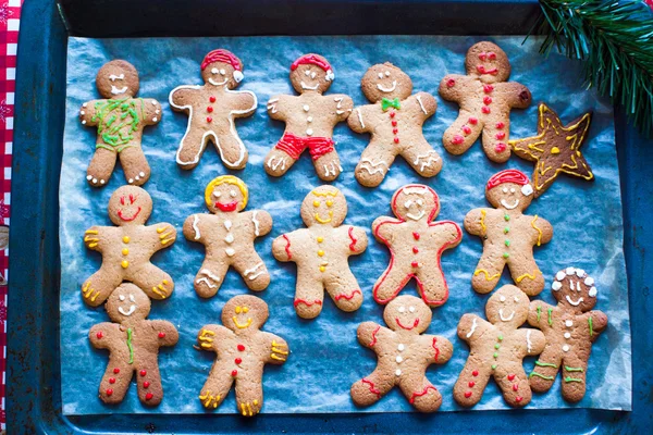 Vánoční perníkové cukroví na Vánoce — Stock fotografie