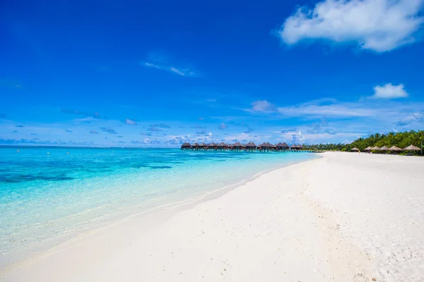 Beautiful exotic tropical island in Indian ocean — Stock Photo, Image