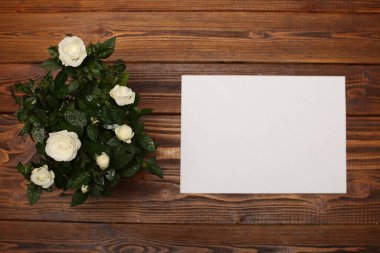 arkaplan masaüstü tahtası ahşap arka planda beyaz bayram klasiği