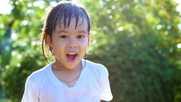 Happy Little Child Girl Having Fun Play Rain Evening Sunlight — Vídeo de stock