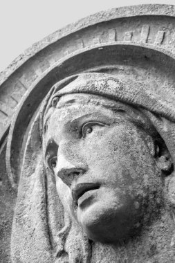 Bakire Meryem 'in görüntüsü. Korku ve acı