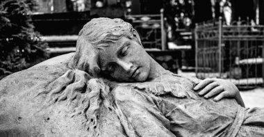 Ölümden sonraki bir kadının görüntüsü.