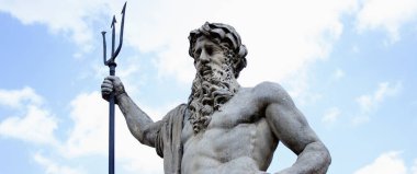 Neptün'ün su Roma tanrısı heykeli. Yunan mitolojisinde Poseidon