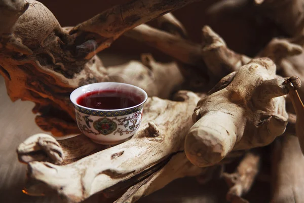 Tea on wood — Stock Photo, Image