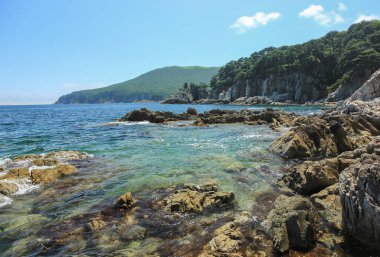 Güzel deniz manzarası. Telyakovsky Körfezi Primorye, Rusya.