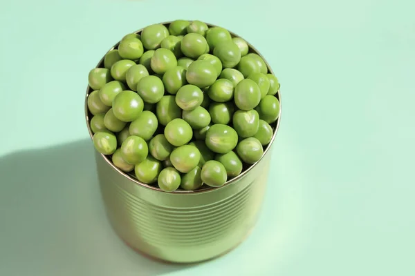 Tin Jar Fully Filled Fresh Green Peas Excess Close Copy — Stock Fotó