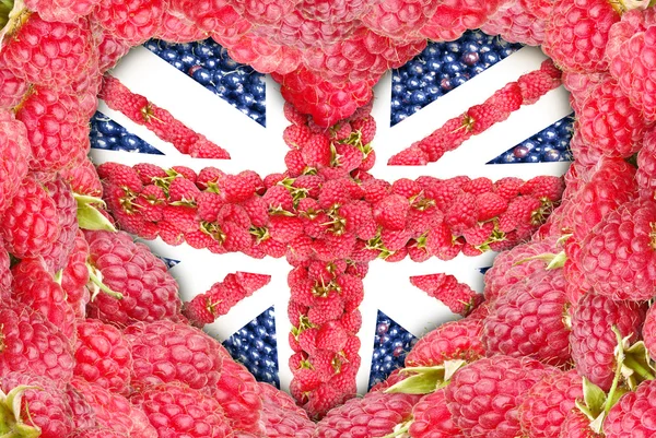 El Union Jack en forma de corazón sobre fondo de frambuesa . — Foto de Stock
