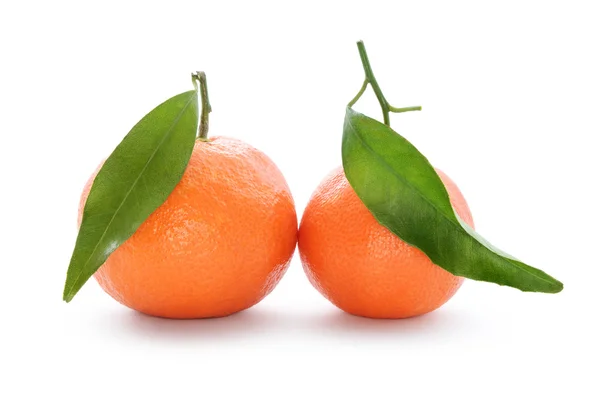 Čerstvé a zralé citrusy, izolovaných na bílém pozadí — Stock fotografie