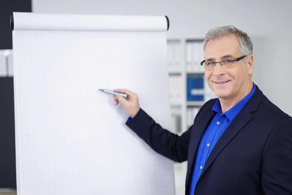 Vertrouwen bedrijf geven van een presentatie — Stockfoto