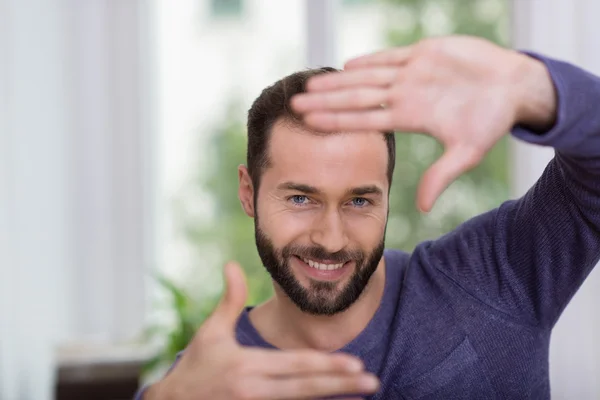 Man making a frame gesture with his hands — Stock Photo, Image