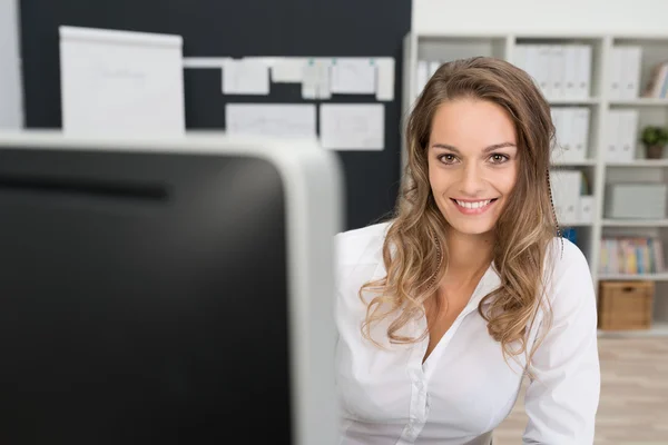 Smiling Office Woman — Stock Photo, Image