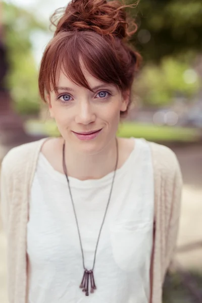 Pretty Lady in Casual Wear with Necklace — Stockfoto