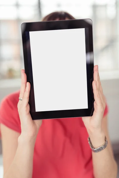 Woman holding a tablet-pc — Stock Photo, Image