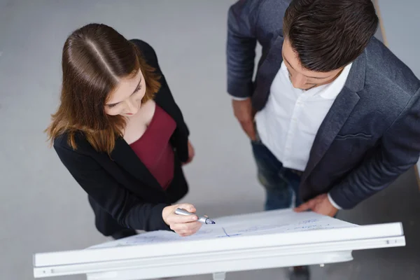 Young business team brainstorming — Stock Photo, Image