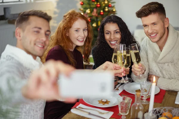 Christmas selfie met mobile — Stockfoto