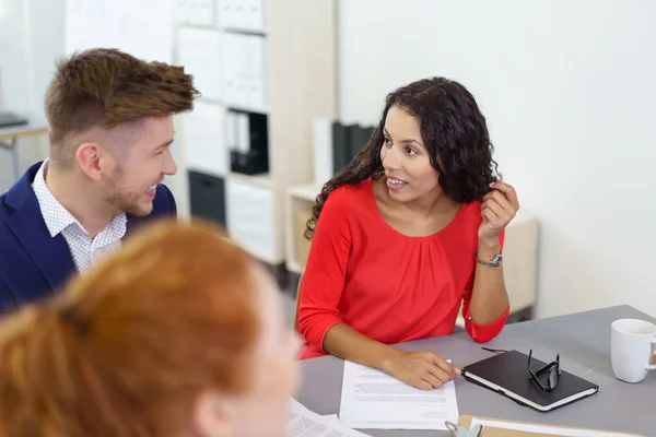 Two Business People Talking While in a Meeting — ストック写真