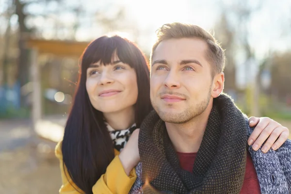 Grinning Couple Looking Up — Stock Photo, Image