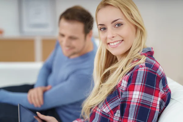 Attractive young woman relaxing with her husband — 스톡 사진